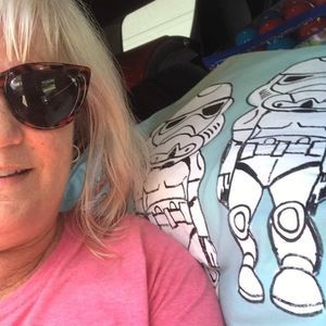 Meet your Posher, Dawn